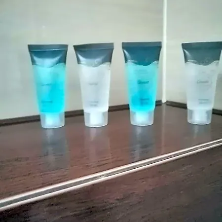 Goscinne Z Lazienkami Oda ve Kahvaltı Niepołomice
